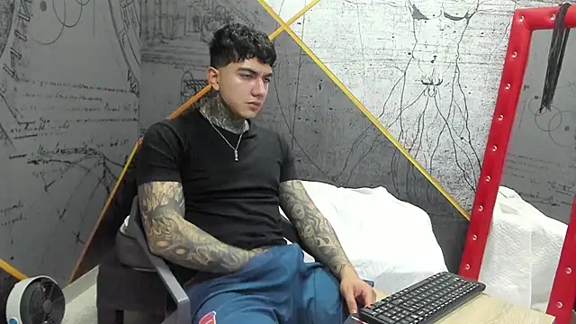 Show de Gury_tattoo na webcam