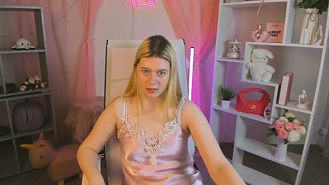 CelestineMauriac's Live XXX Chat