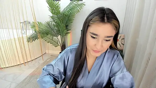 GoldenHeart_1 Adlı Modelin Canlı XXX Sohbeti