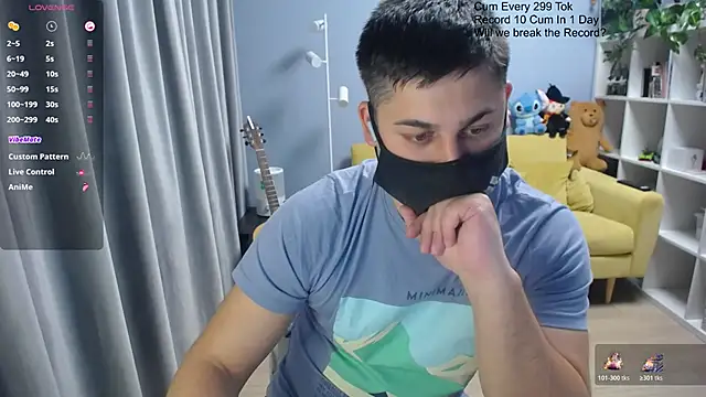 Tomguys Live XXX Chat