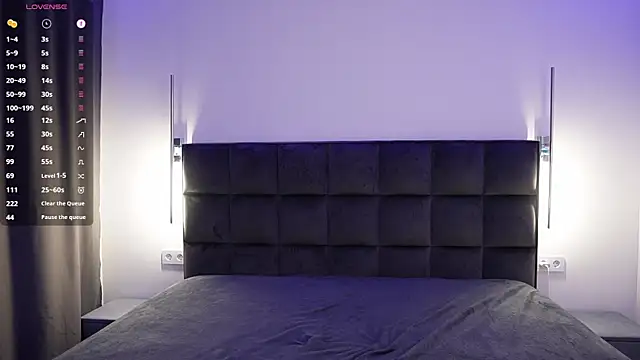 GoldieHarrington's Live XXX Chat