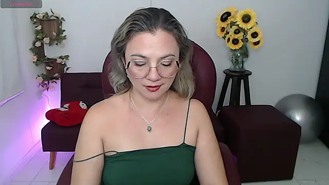 دردشة ana_milf الجنسية المباشرة