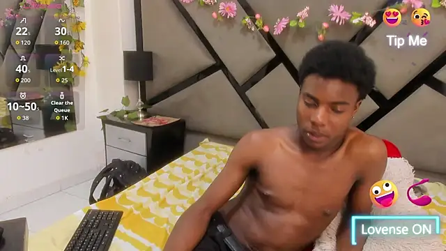 NoahJhonson69 Webcam show