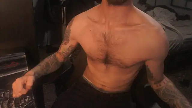 SexxxyLouis webcam show