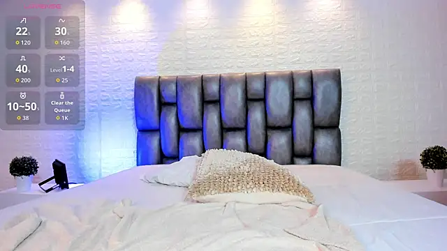 AidaJones' Live XXX Chat