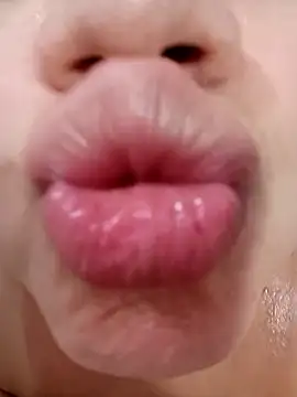 Chat +18 de Sara_y_Amy ao vivo