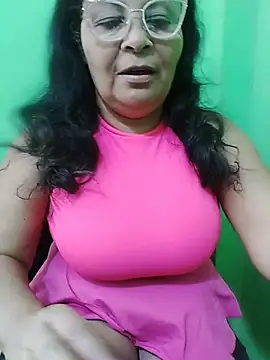 Amarantha25: онлайн-секс-чат