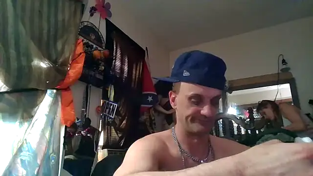 slinginbigD Adlı Modelin Canlı XXX Sohbeti