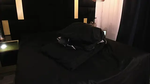 Lucio__Fox Chat XXX in diretta