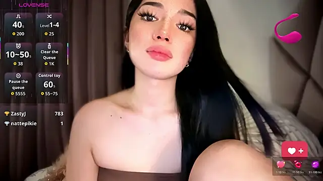 maui_wowie Adlı Modelin Web Kamerası Şovu