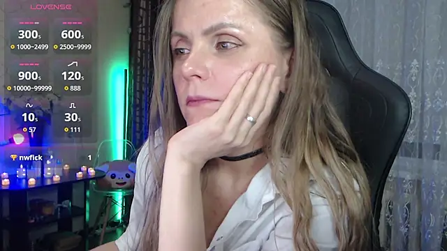 Chat +18 de JessieOMays ao vivo