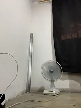 دردشة Lander_Cruz الجنسية المباشرة