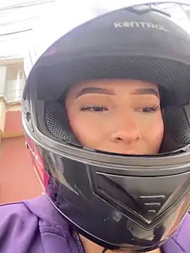 แชท XXX สดของ Itze_Mua