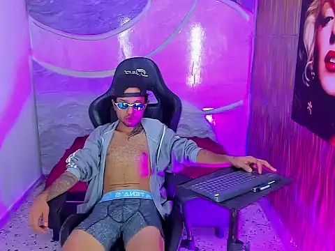 Show modela Josh_Hot_Sex na web-kameri