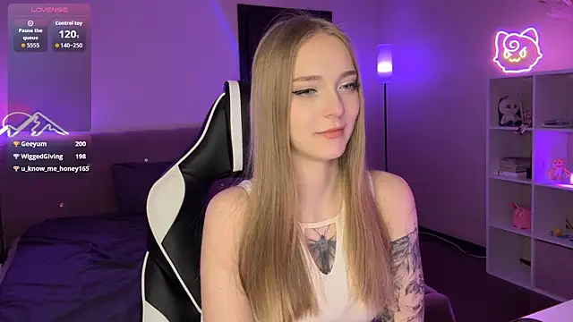 EvaPeace Chat XXX in diretta