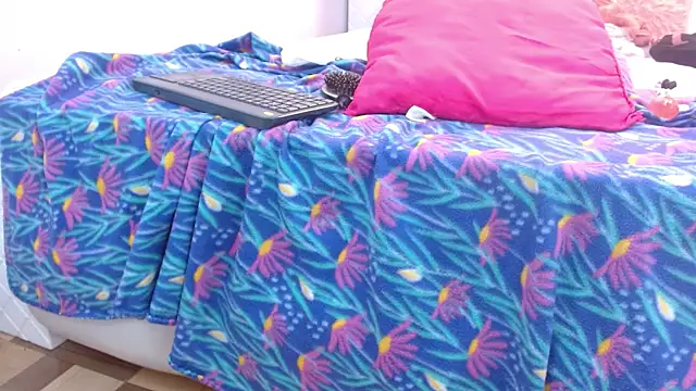 Živý XXX chat minene_mikami