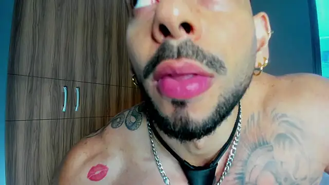 massimo_visconti Chat XXX live