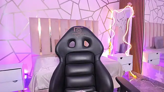 دردشة CYRUS_TAY الجنسية المباشرة