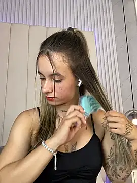 JuliaColemann: онлайн-секс-чат