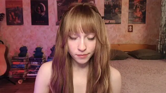 Friendly_Ellie live XXX chat