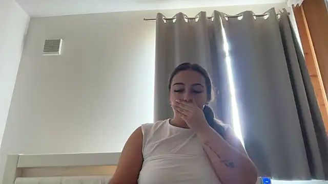 Lulumayxx Adlı Modelin Web Kamerası Şovu