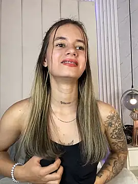 Chatroom XXX en direct de JuliaColemann