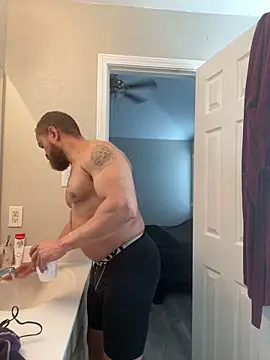 Fathero1time Live XXX-Chat