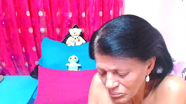 SLUTTYROXY Chat XXX in diretta