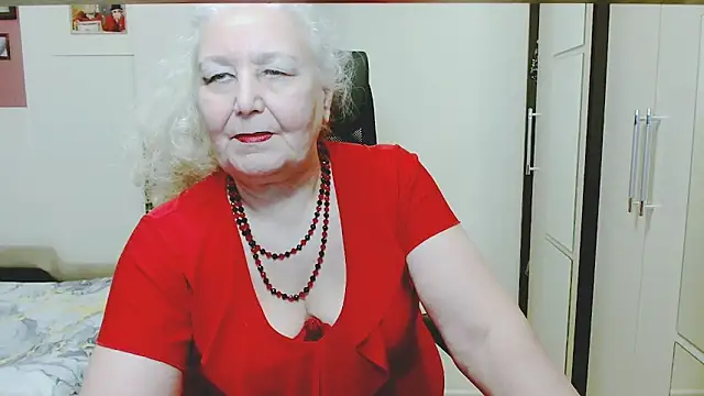 GrannyAlisa Webcamshow