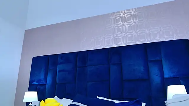 Chat +18 de Angelique_Angell ao vivo