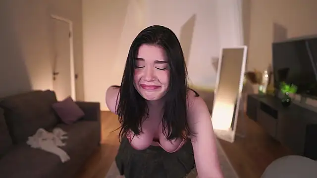 Chat +18 de AdaBell ao vivo