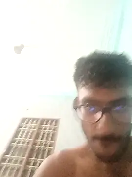 Pokazy przed kamerką – manikanda64