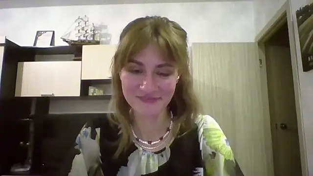 ElenoreHolguin: онлайн-секс-чат