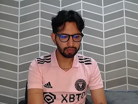 thomass1018 – webcam-show