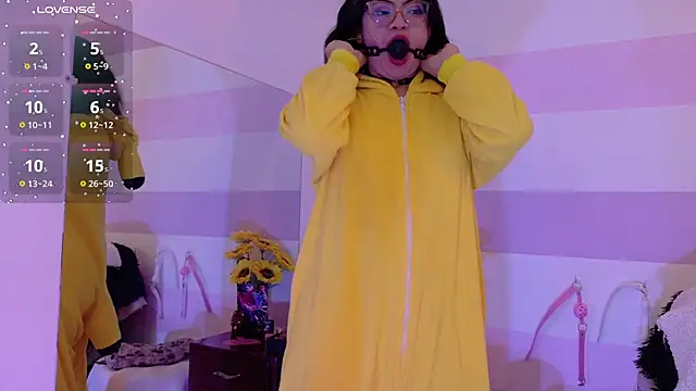 Catwhite_ Live XXX-chat