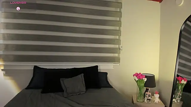 MERIDA_TAYLOR Live XXX Chat