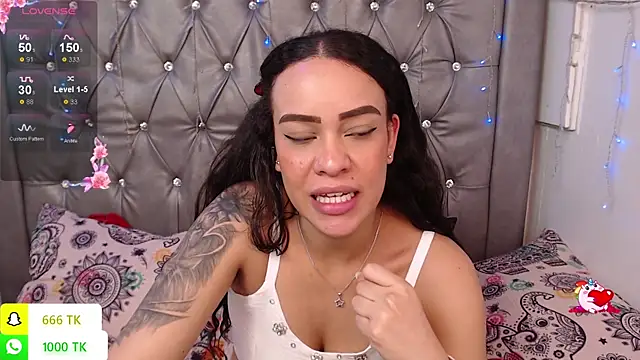 LAILAGUMMY: онлайн-секс-чат