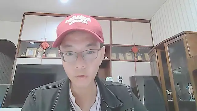 poter77112 Show Webcam