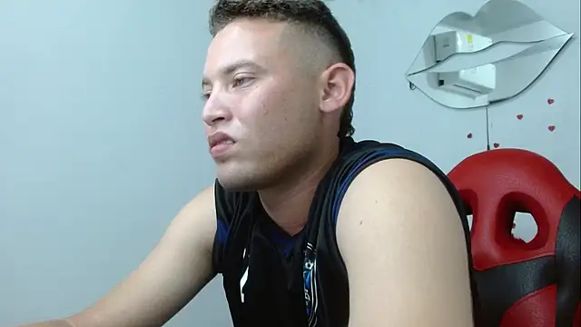 sven_fox723 Show Webcam