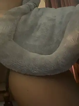 nickytheehawtie Adlı Modelin Canlı XXX Sohbeti