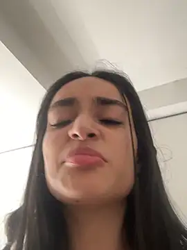 Chat XXX ao vivo de leilani_X