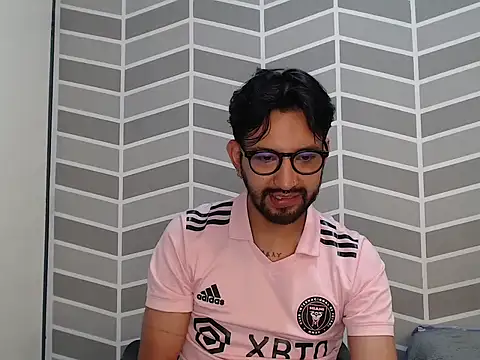 Вебкам-шоу thomass1018