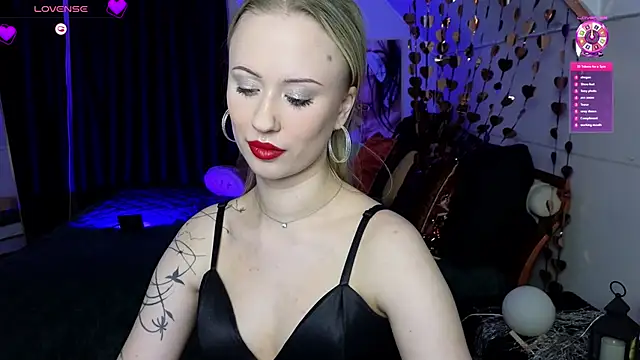 แชท XXX สดของ SashaBrooks