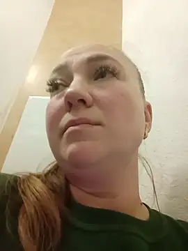 Show modela Kiss_Eva na web-kameri