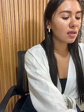 Soy_Daniela 现场XXX聊天