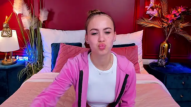 LullyFox's Live XXX Chat