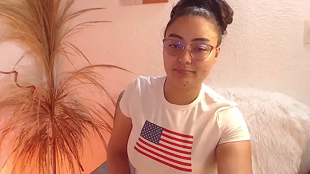 _Kim__M's Live XXX Chat