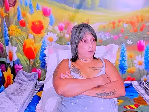 indianroxy's Live XXX Chat