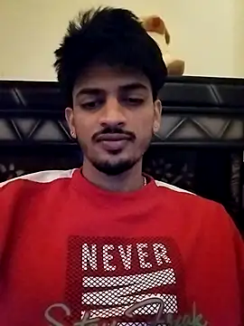 Pertunjukan Kamera Web Wild_Vassu