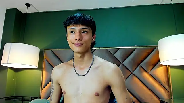 Lean_PortmanのライブXXXチャット